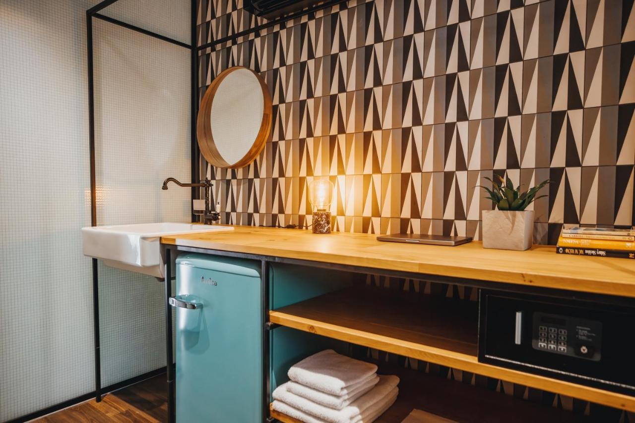City Glamping By One66 Hotel Ljubljana Bagian luar foto