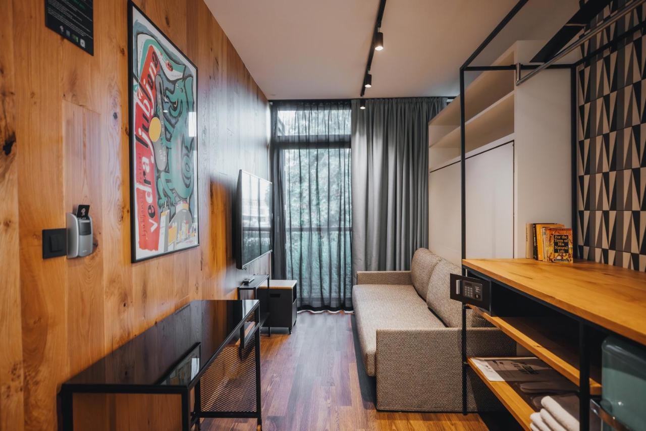 City Glamping By One66 Hotel Ljubljana Bagian luar foto