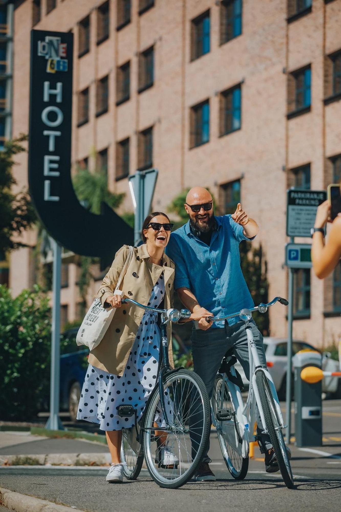 City Glamping By One66 Hotel Ljubljana Bagian luar foto